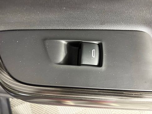 Used 2019 GMC Acadia SLT FWD image 41