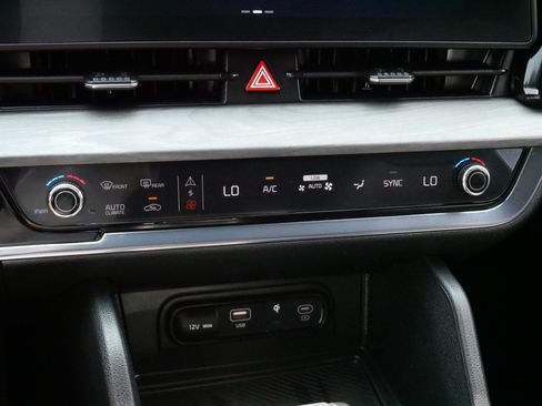 Used 2024 Kia Sportage X-Line w/ X-Line Premium Package AWD/4WD image 23