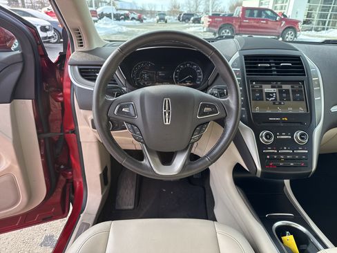 Used 2019 Lincoln MKC Premiere image 20