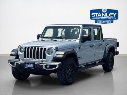 Used 2023 Jeep Gladiator Sport w/ Trailer Tow Package