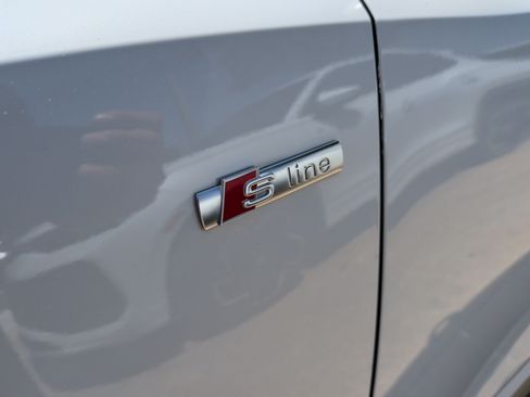 Used 2019 Audi Q3 2.0T Premium Plus AWD/4WD image 36