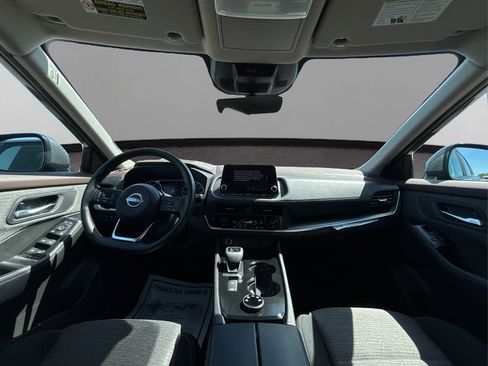 Certified 2023 Nissan Rogue SV image 27