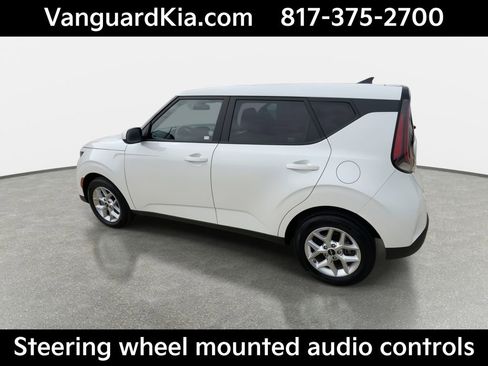 Certified 2025 Kia Soul LX image 7