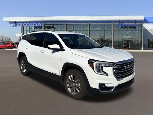 Used 2024 GMC Terrain SLT AWD/4WD image 7