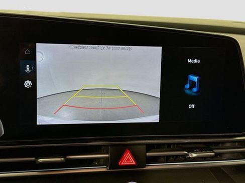 Used 2024 Hyundai Elantra SEL image 14