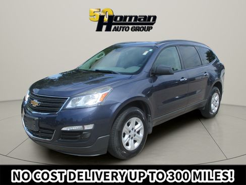 Used 2013 Chevrolet Traverse LS FWD image 1