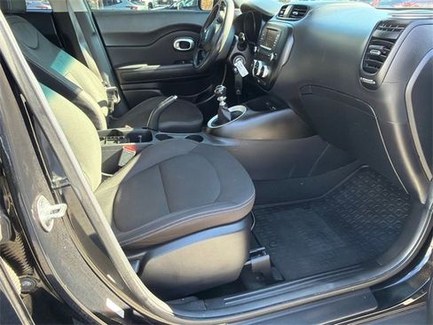 Used 2017 Kia Soul image 13