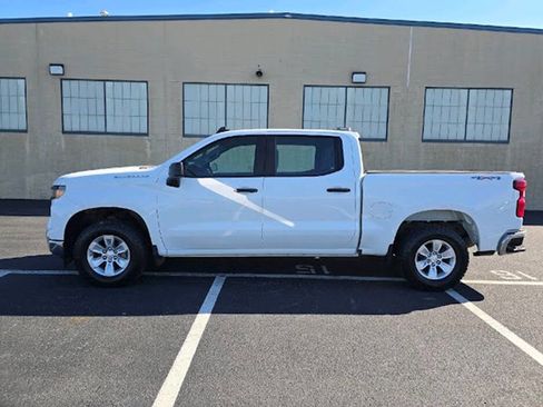 Used 2023 Chevrolet Silverado 1500 W/T w/ Trailering Package AWD/4WD image 2