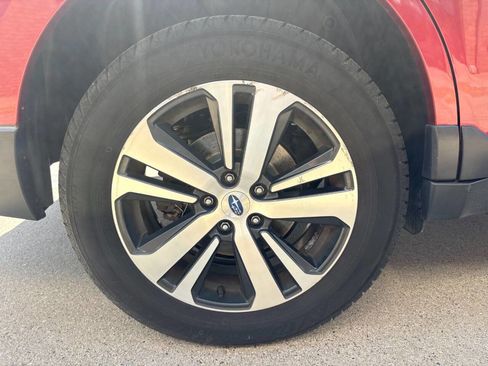 Used 2019 Subaru Outback 2.5i Limited AWD/4WD image 25