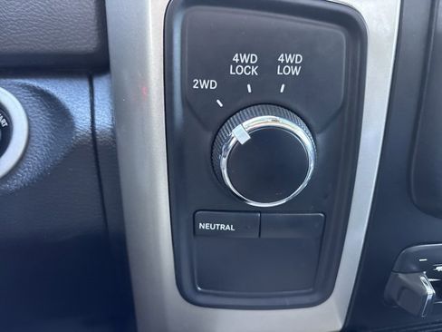 Used 2015 RAM 2500 Big Horn image 29