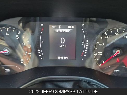 Used 2022 Jeep Compass Latitude FWD image 19