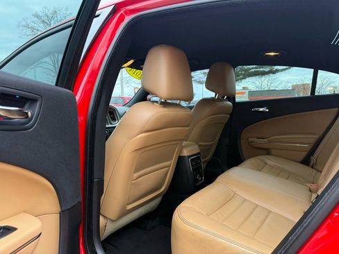 Used 2014 Dodge Charger SXT Plus image 13