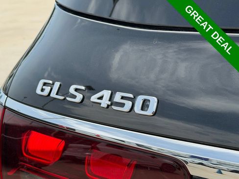 Used 2025 Mercedes-Benz GLS 450 4MATIC image 11