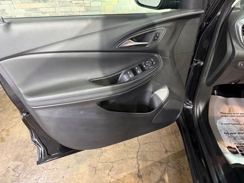 Used 2025 Buick Encore GX Preferred image 11