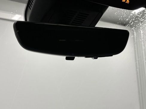 Used 2025 Chevrolet Equinox LT w/ Convenience Package II image 35