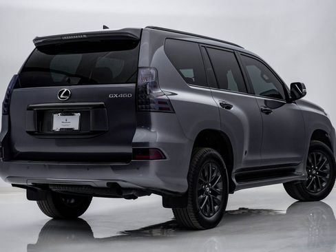 Used 2023 Lexus GX 460 Premium w/ Premium Package image 9