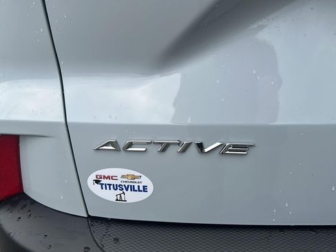 Used 2025 Ford Escape Active AWD/4WD image 11