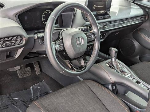 Used 2023 Honda HR-V Sport image 6