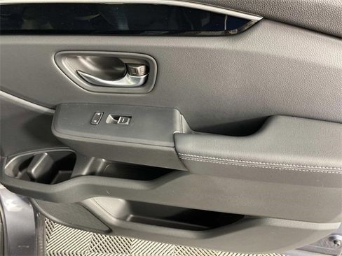 Used 2025 Honda Pilot EX-L image 25