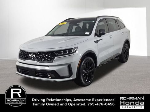 Used 2023 Kia Sorento SX AWD/4WD image 1