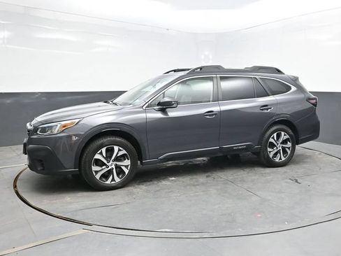 Used 2021 Subaru Outback Limited XT AWD/4WD image 3
