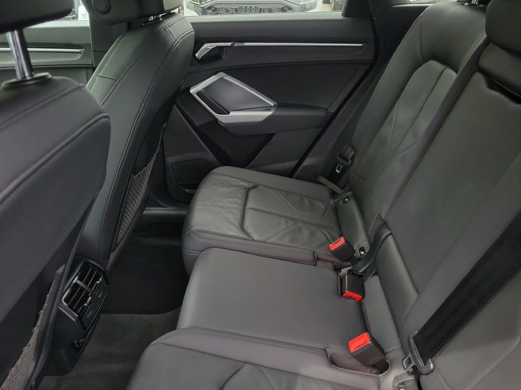 Used 2020 Audi Q3 2.0T Premium Plus AWD/4WD image 26