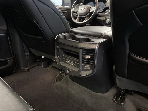 Used 2024 RAM 1500 Laramie image 36