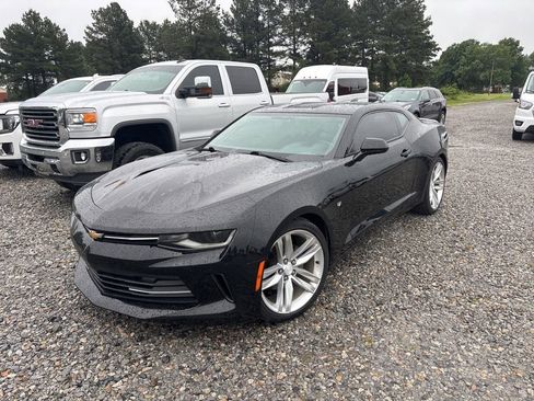 Used 2016 Chevrolet Camaro LT w/ RS Package RWD image 10