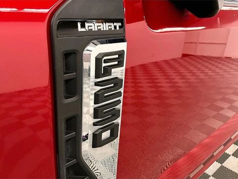 Used 2023 Ford F250 Lariat w/ Lariat Ultimate Package image 34
