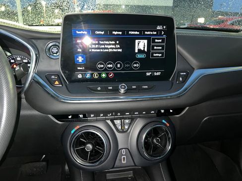 Certified 2024 Chevrolet Blazer LT w/ Convenience Package image 23