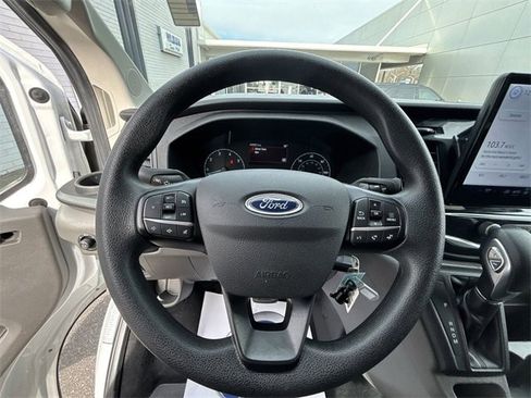 Used 2023 Ford Transit 350 XLT image 3