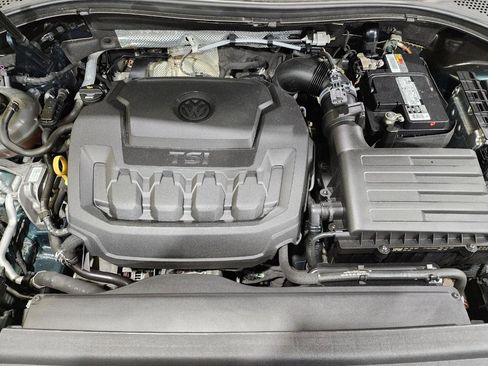 Used 2019 Volkswagen Tiguan SE w/ Panoramic Sunroof Package image 28