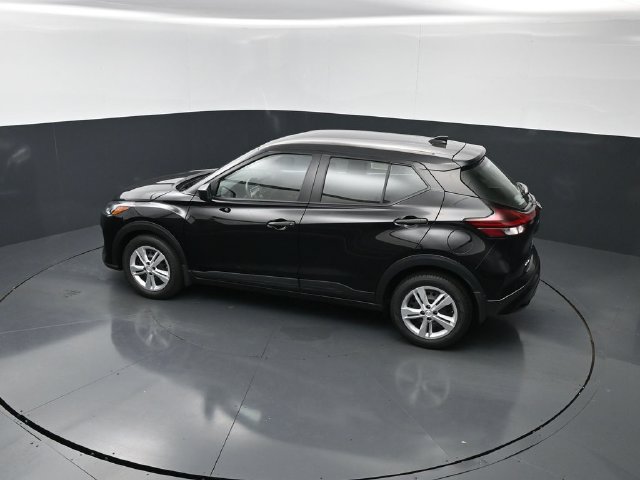 Certified 2025 Nissan Kicks Play S FWD image 25
