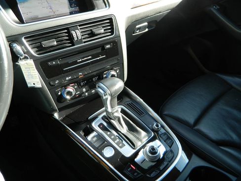 Used 2013 Audi Q5 2.0T Premium Plus image 21