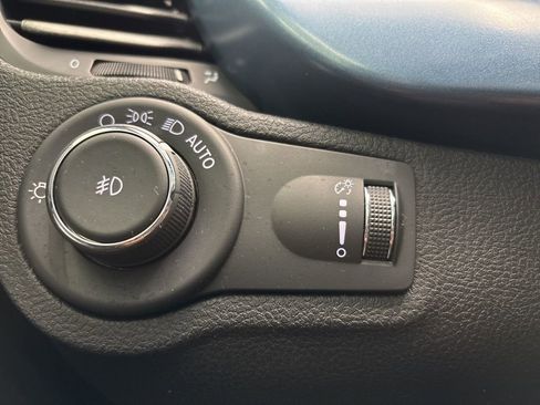 Used 2018 FIAT 500X Pop image 12