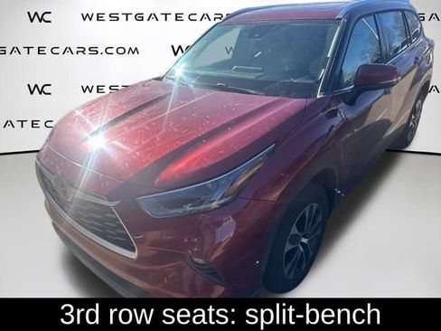 Used 2021 Toyota Highlander XLE FWD image 29