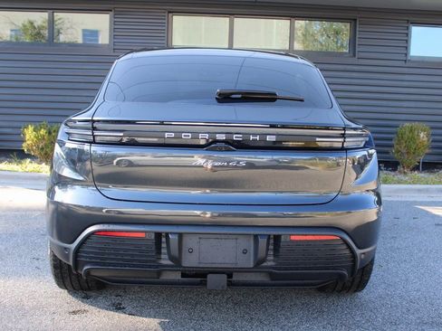 New 2025 Porsche Macan 4S Electric image 6