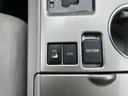 Used 2013 Toyota Highlander Plus image 26