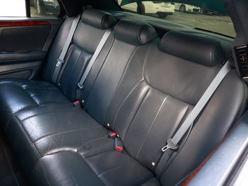 Used 2006 Cadillac DTS FWD image 28