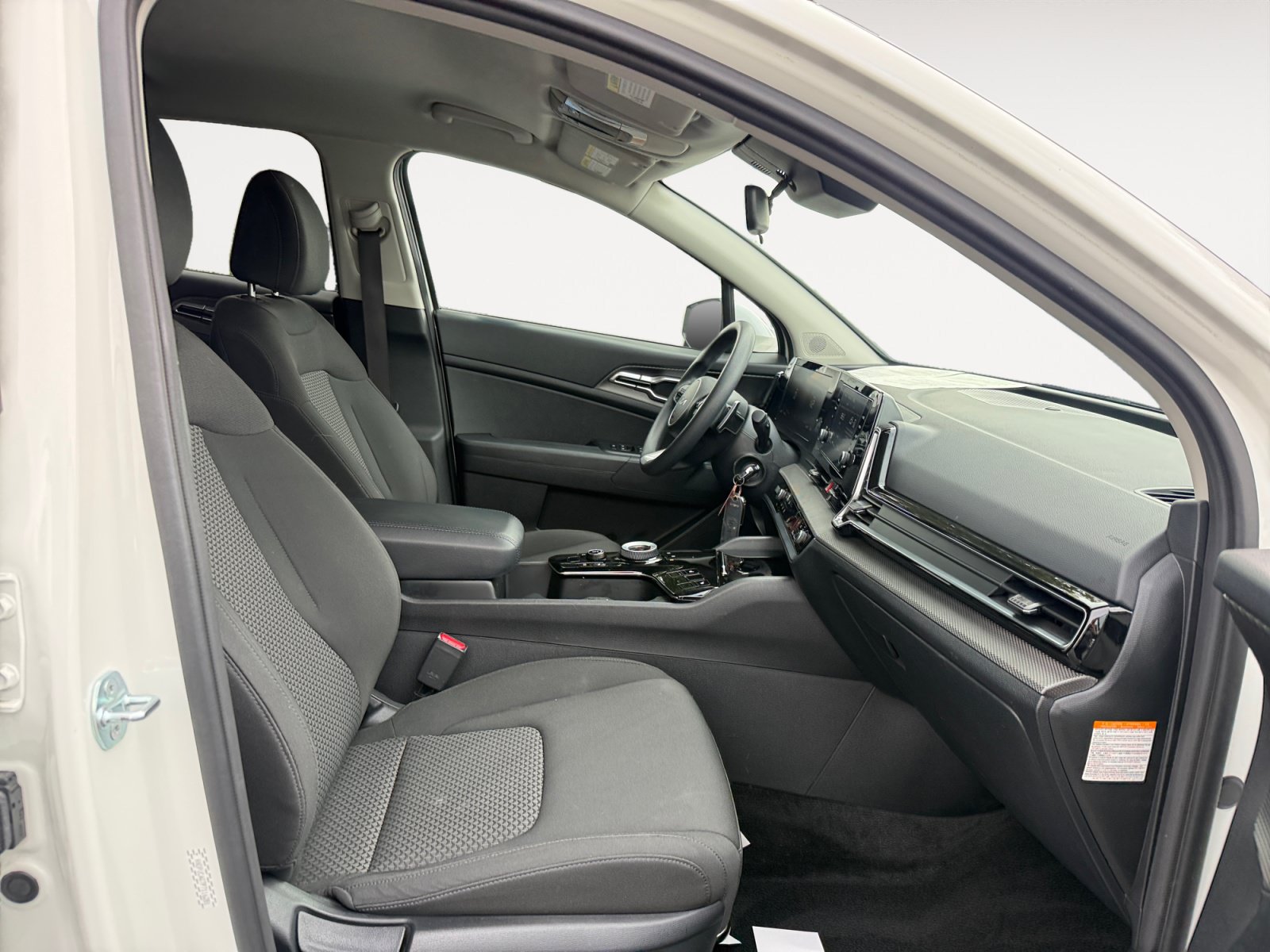 Used 2023 Kia Sportage LX AWD/4WD image 19