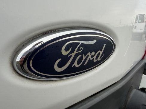 Used 2015 Ford Transit 350 XLT image 15