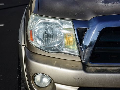 Used 2006 Toyota Tacoma PreRunner image 12