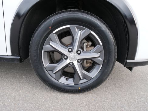 Used 2024 Honda HR-V EX-L image 10