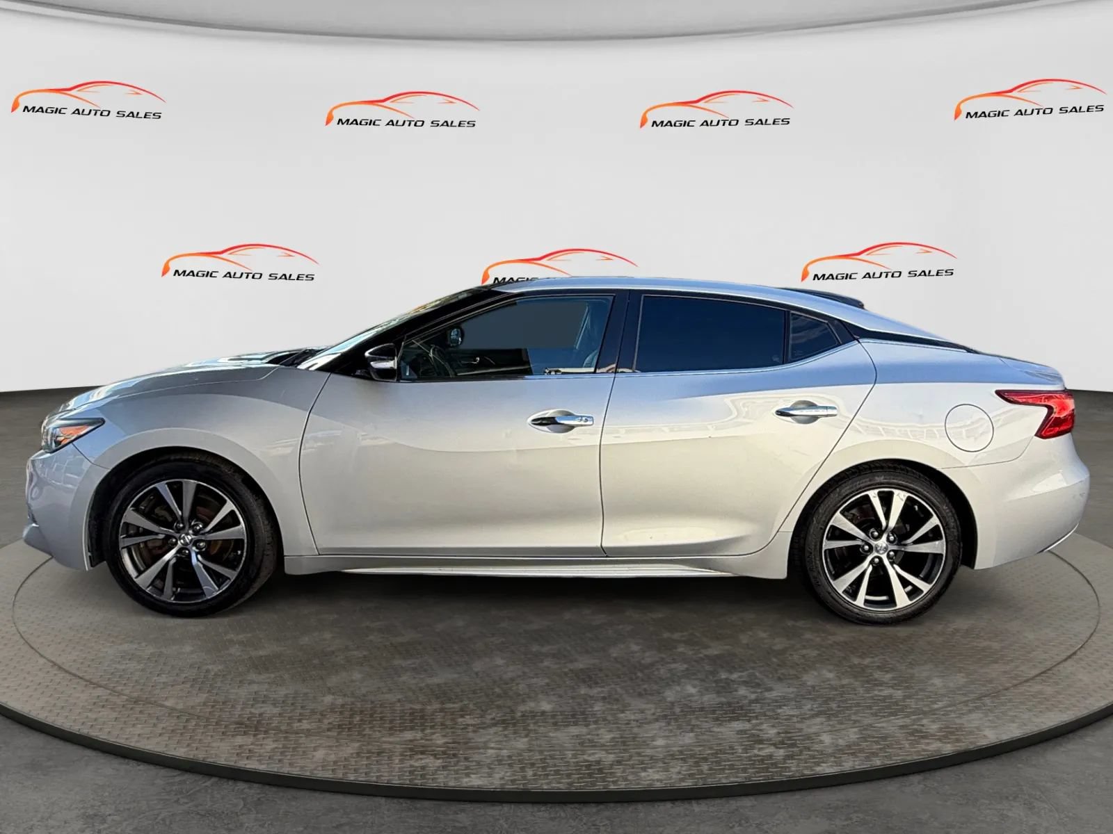 Used 2017 Nissan Maxima 3.5 SL FWD image 7