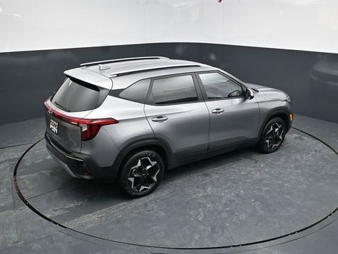 Used 2025 Kia Seltos S image 42