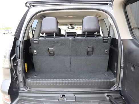 Used 2015 Lexus GX 460 w/ Premium Package AWD/4WD image 15
