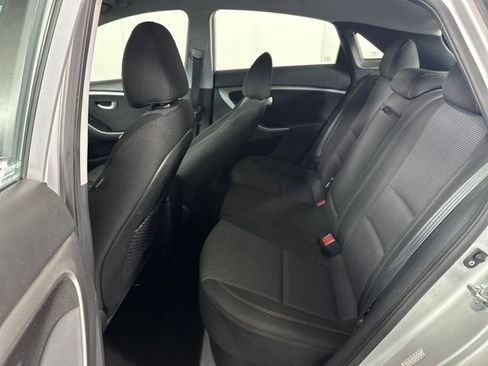 Used 2017 Hyundai Elantra GT FWD image 22