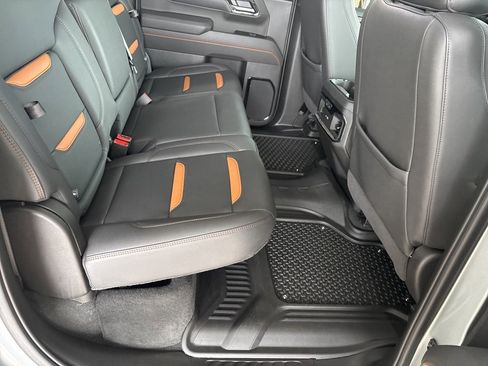 Used 2025 GMC Sierra 1500 AT4 w/ AT4 Premium Package image 34