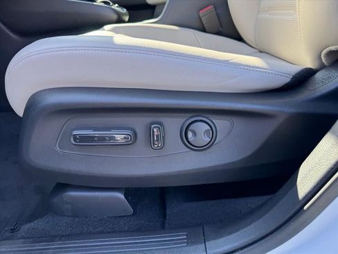 Used 2025 Honda CR-V EX-L image 15