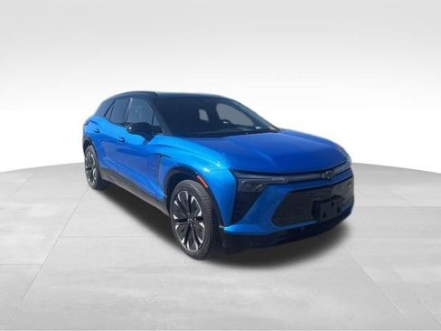Certified 2025 Chevrolet Blazer EV RS image 8